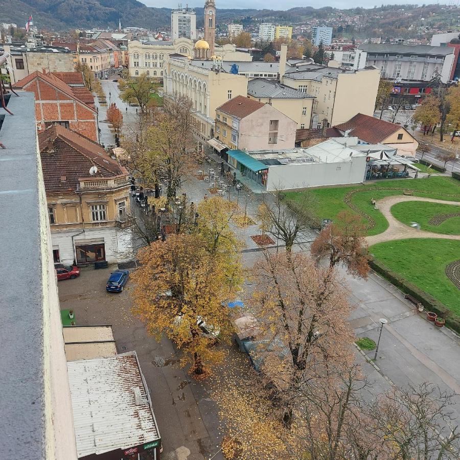 Apartman Pozoriste Penthaus バニャ・ルカ エクステリア 写真