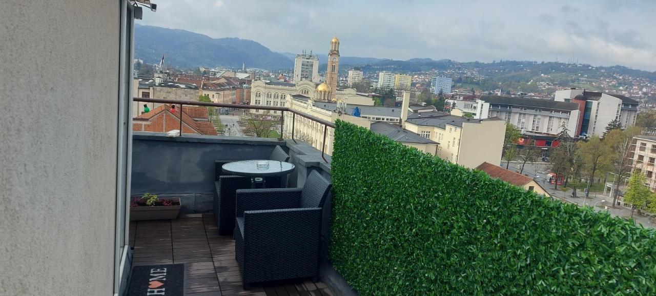 Apartman Pozoriste Penthaus バニャ・ルカ エクステリア 写真