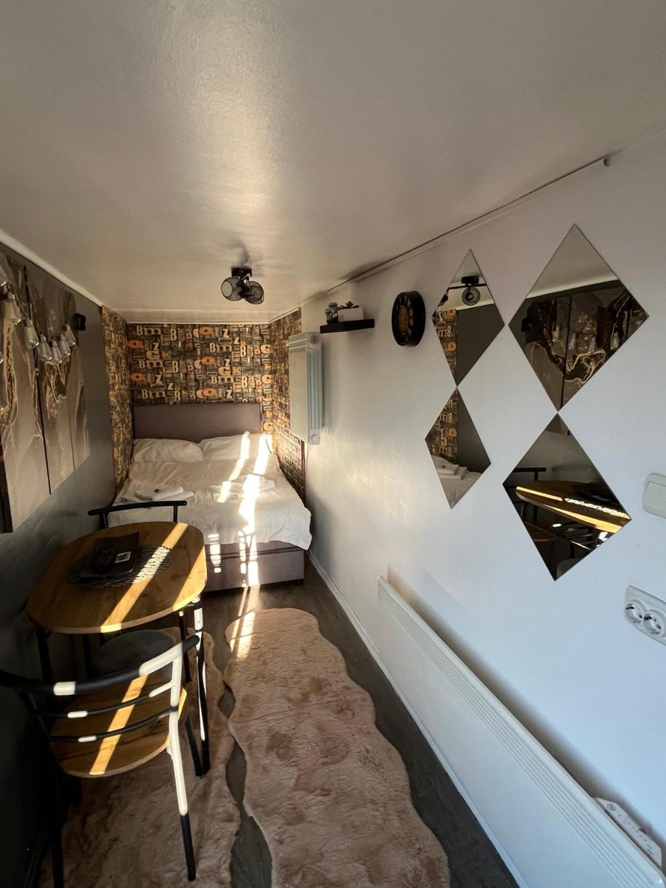 Apartman Pozoriste Penthaus バニャ・ルカ エクステリア 写真
